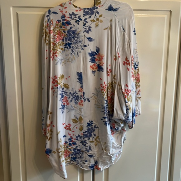 Shawl/shrug - Picture 6 of 6